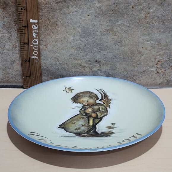 Schmid Hummel Christmas 1971 Decorative Wall Hanging Plate - Picture 8 of 10